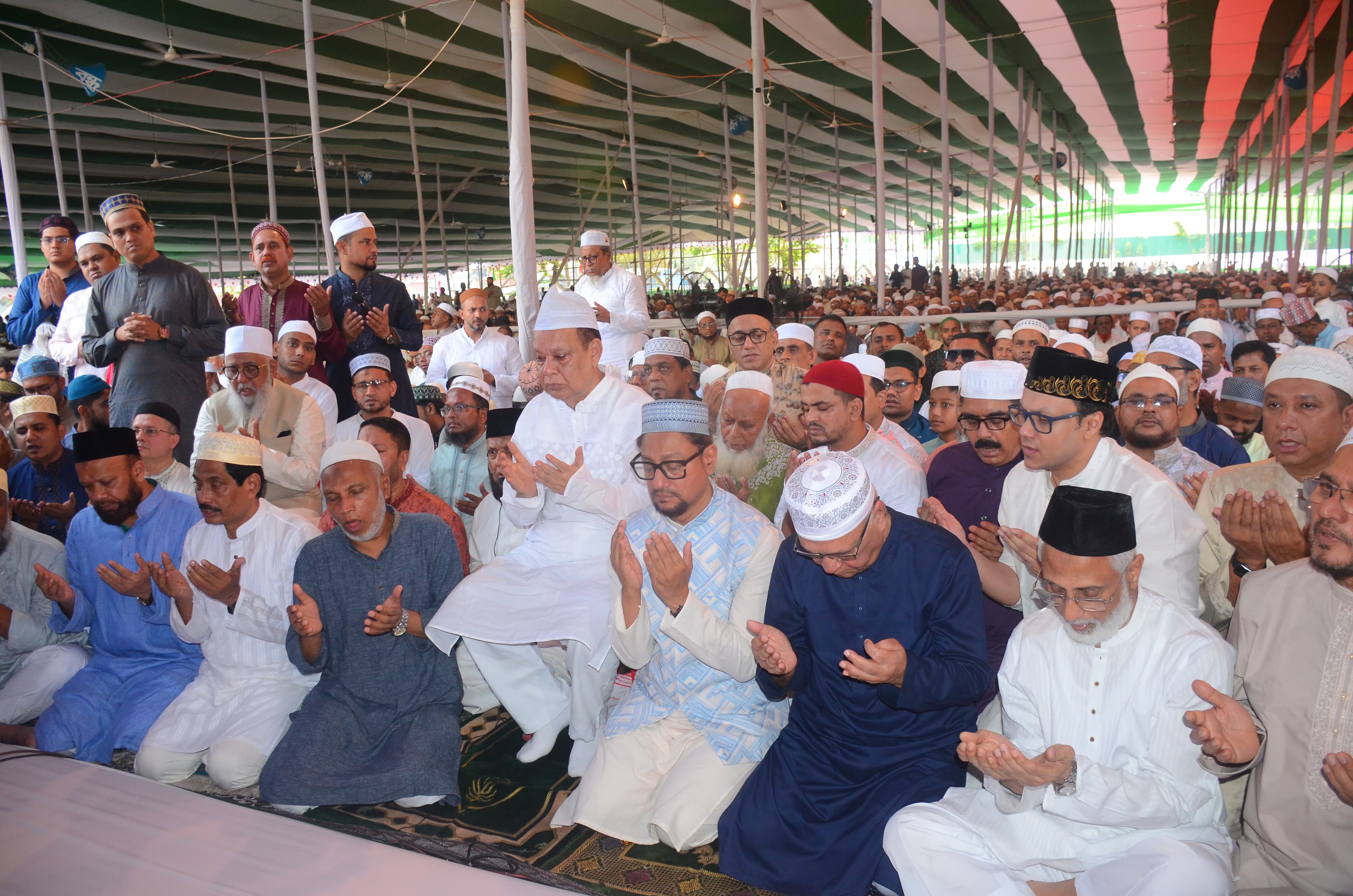 চট্টগ্রামবাসীকে মেয়র শাহাদাতের ঈদের শুভেচ্ছা, হেলদি সিটির গড়ার প্রত্যাশা